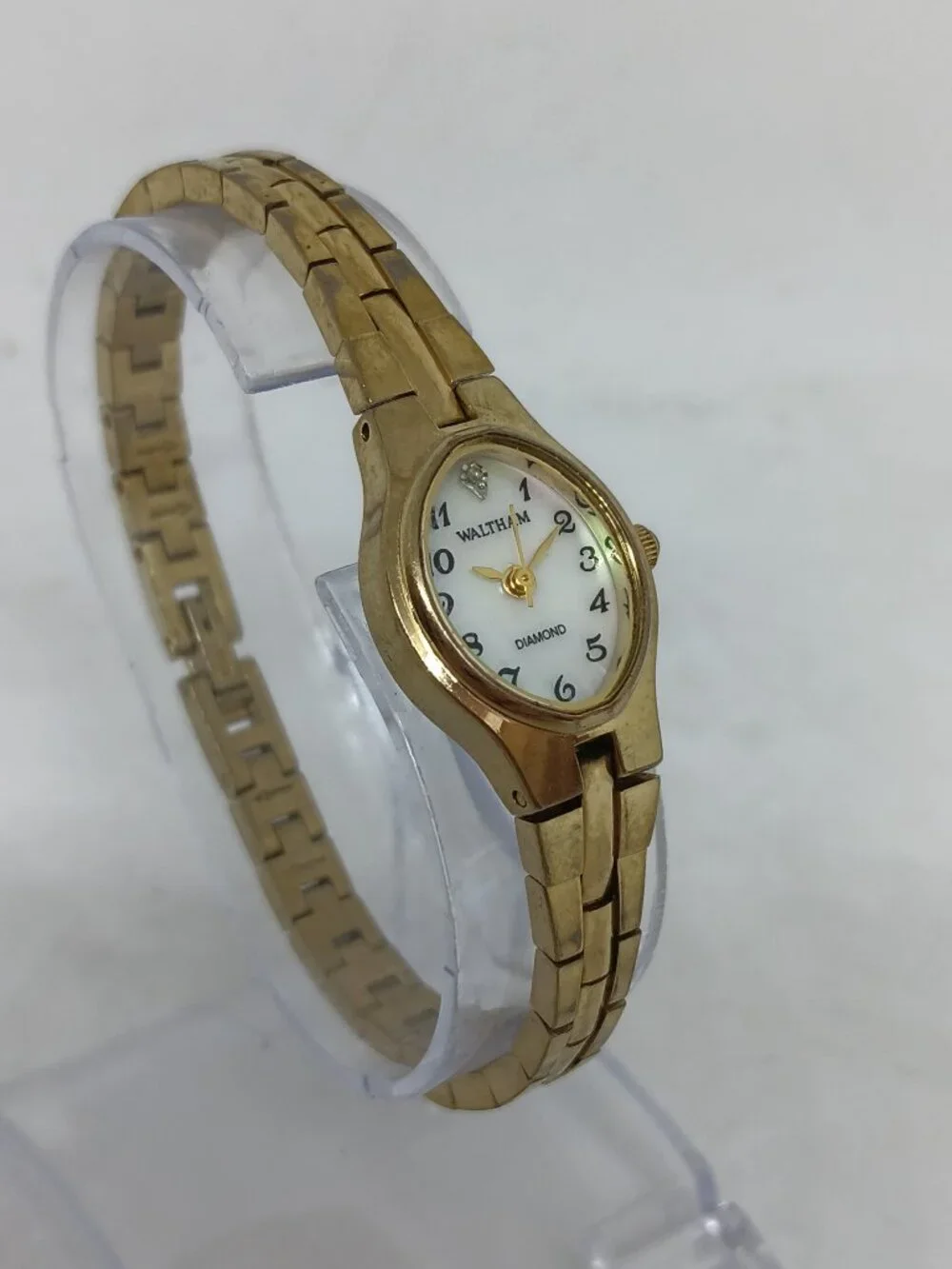 Waltham WAW047 Women's 17mm Gold Tone Diamond Dial Watch NEW BATTERY